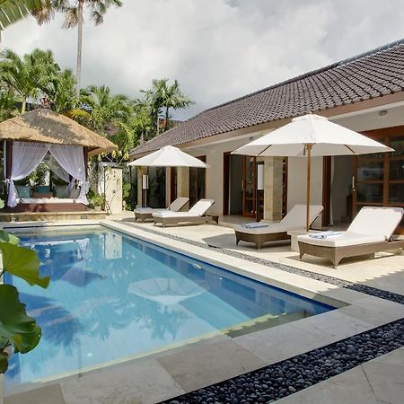 Villa Alu Lima Seminyak  Bagian luar foto