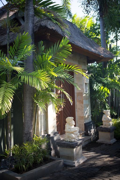 Villa Alu Lima Seminyak  Bagian luar foto